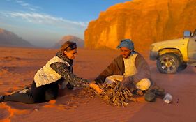 Sand Rock Camp And Desert Tours Jeep Camels